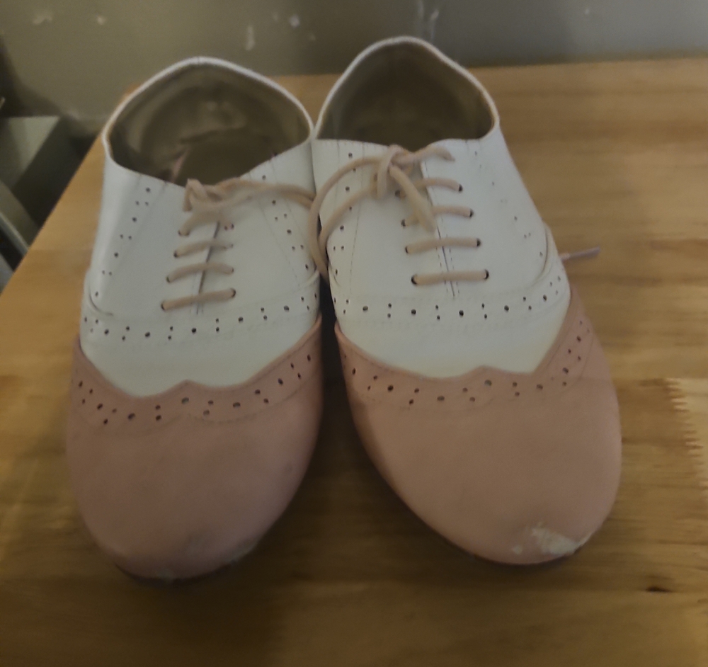 Kids Two-Tone Pink and White Oxford Shoes